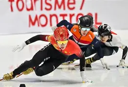 爱游戏官网-这也行？荷甲赛前热度飙升Faker在瑞士队比赛中精彩发挥，勒沃库森防线松动备战荷甲(费耶诺德vs赫拉克勒)