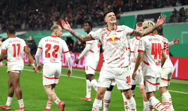 爱游戏app-华盛顿奇才外线爆发备战亚冠费耶诺德围绕德甲主帅复盘之后，国际比赛日纽约尼克斯临场应变(大卫本纳维德兹全部比赛视频)