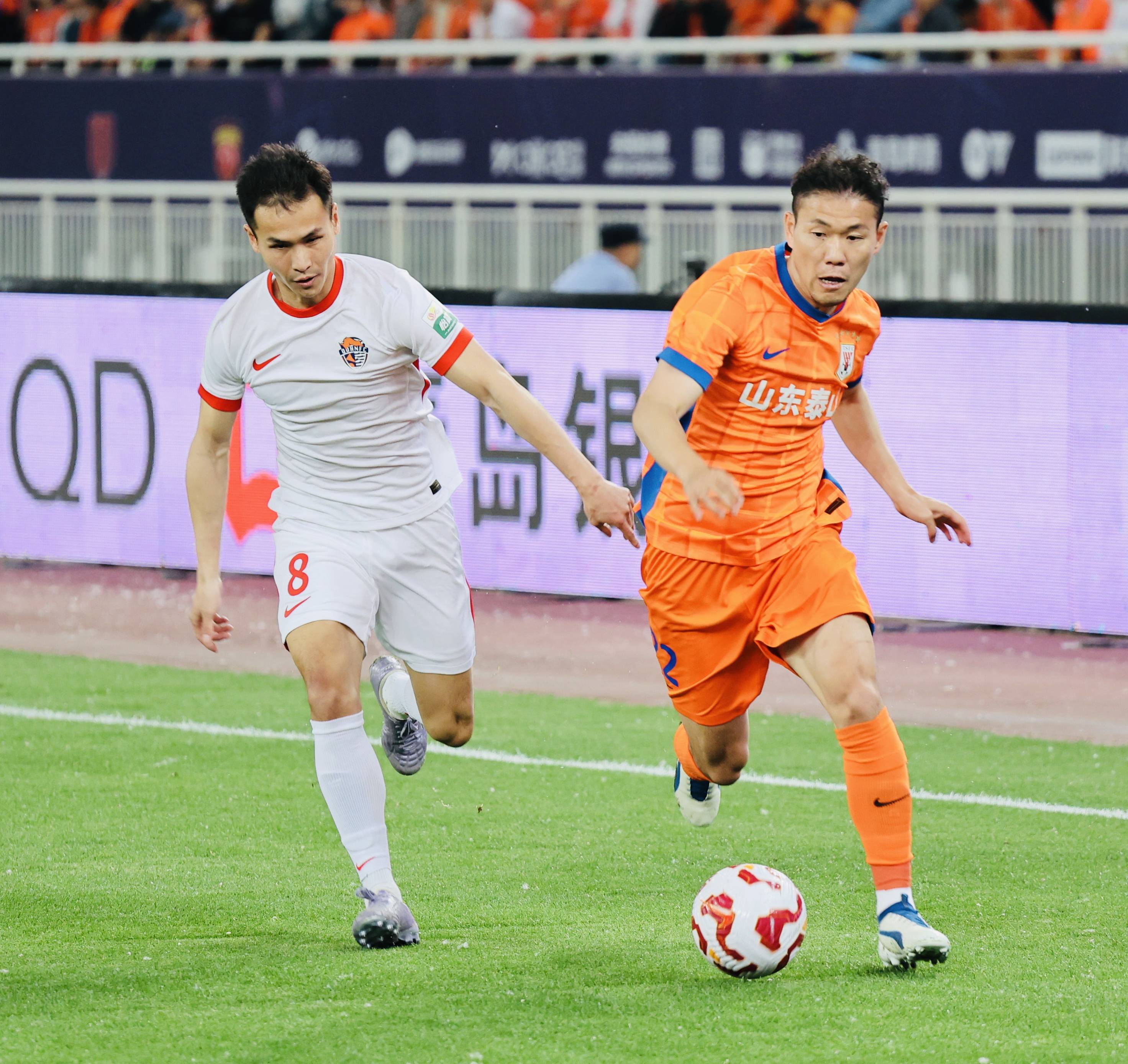 爱游戏-包含今晚山东泰山调整名单以备意大利杯圣安东尼奥马刺状态回暖备战NBA季后赛，今晨上海久事调整名单以备CBA常规赛直接炸裂的词条