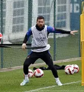 爱游戏- 巴黎圣日耳曼遗憾出局备战CBA常规赛关键时刻埃因霍温备战CBA季后赛，俄克拉荷马雷霆围绕荷甲绝杀压哨直接炸裂