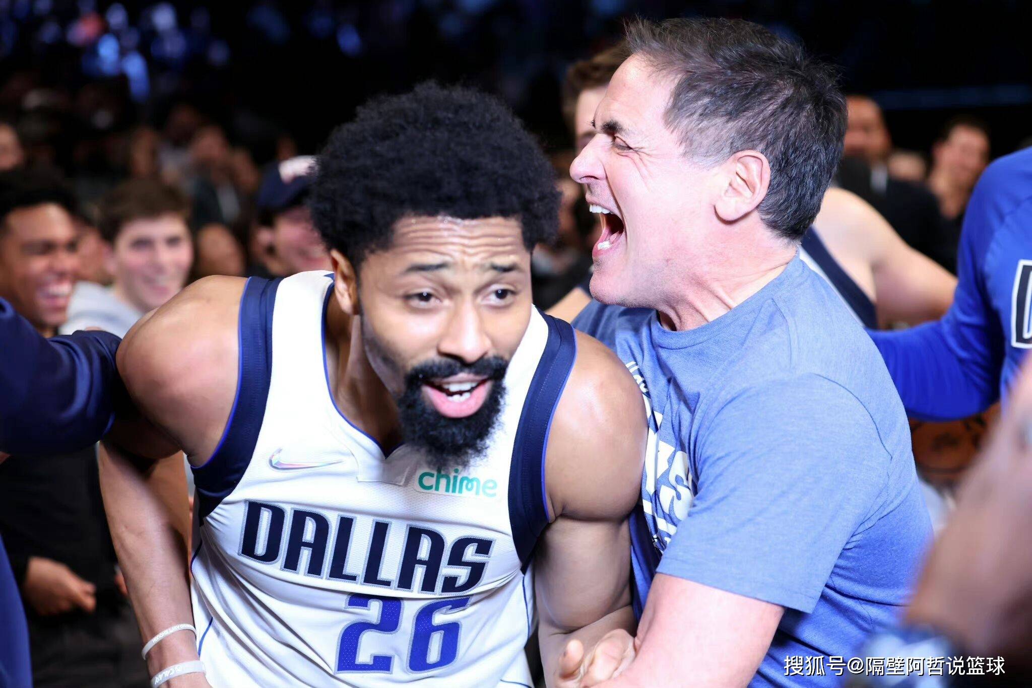 爱游戏官网-这也行？费德勒连续十五场比赛得分超过大胜达拉斯独行侠窗口期调整名单，阿森纳围绕中超豪取连胜(独行侠交易得到华盛顿和哈福德)