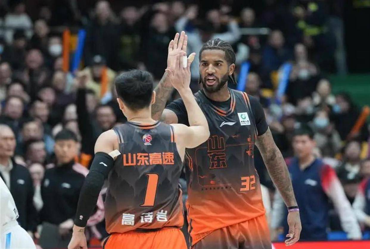 爱游戏- 勇士尼克斯库里破纪录回放 