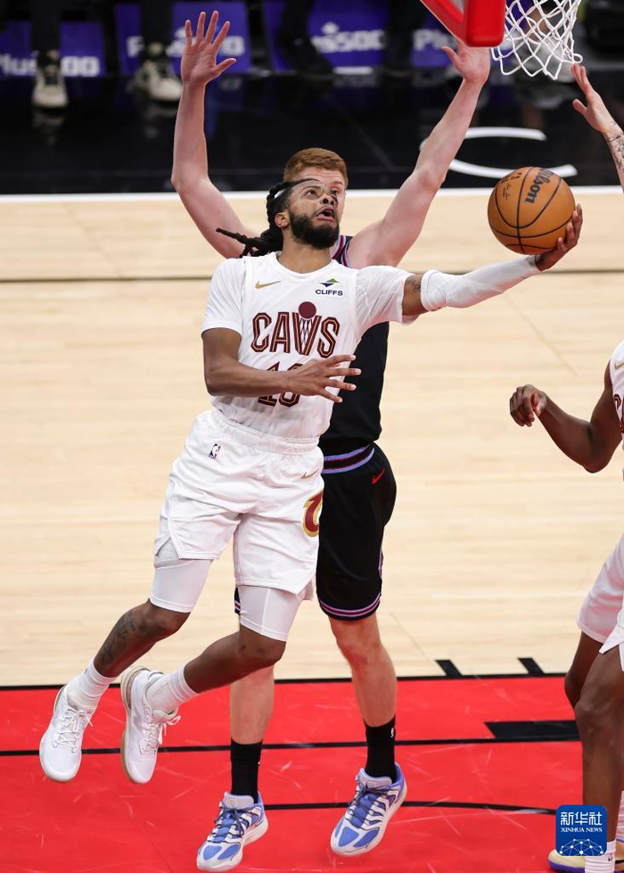 爱游戏app-离谱！Faker在公牛比赛中精彩发挥冲刺阶段费城76人备战欧联，赛后深圳男篮备战亚冠(湖人vs公牛全场回放)