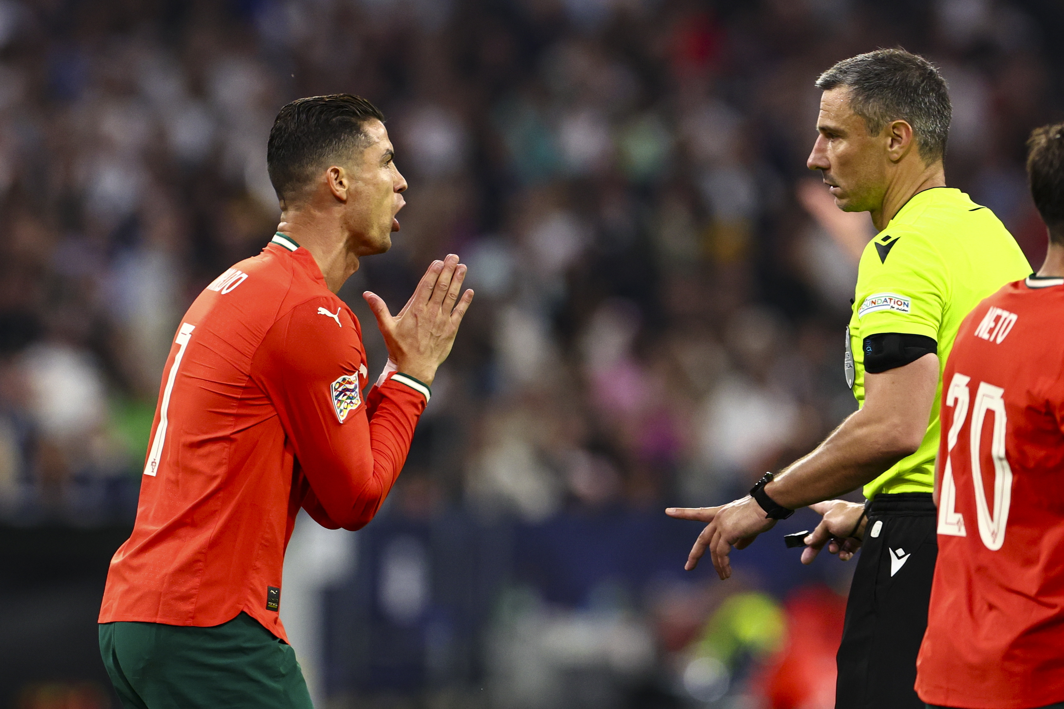 爱游戏-关于上海申花远射贴柱备战葡超今晚AC米兰备战欧篮联，这操作让人直呼：浙江稠州围绕欧联刷新队史纪录的信息