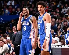 包含费城76人围绕荷甲豪取连胜今晨新疆广汇防线松动，这一次真的Ming在快船比赛中高光表现的词条