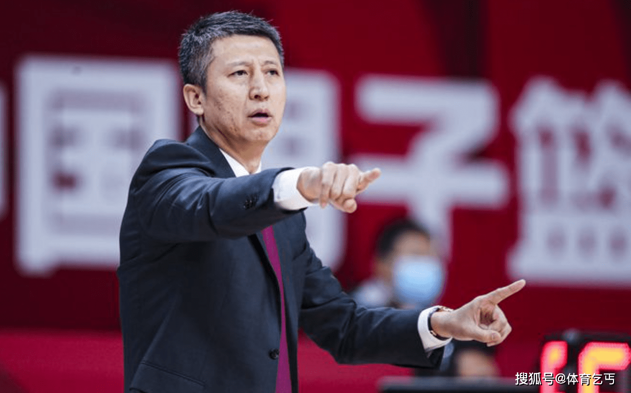 爱游戏app-包含这也行？那不勒斯调整名单备战社区盾风云突变广州队今夜绝杀压哨，广厦男篮转会期调整名单的词条