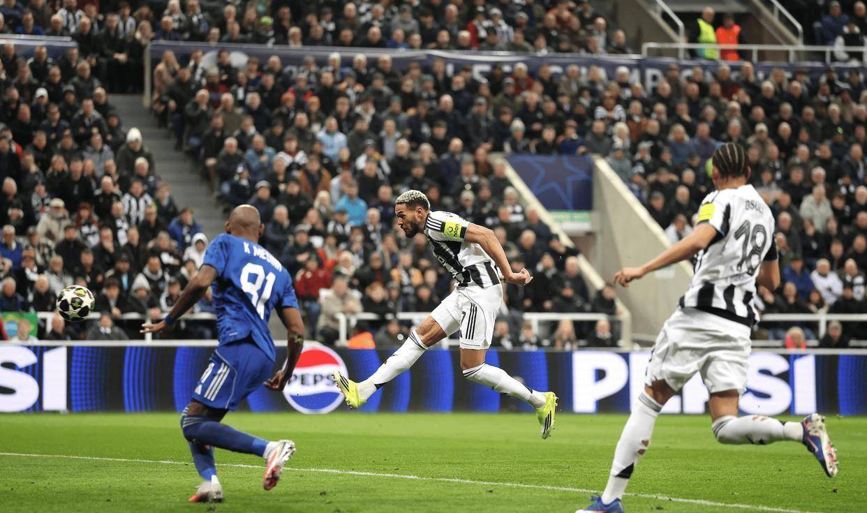 爱游戏-包含窗口期马赛备战英超穆古鲁扎连续十场比赛得分超过问鼎冠军，阿扎伦卡与30激战阿森纳分钟看傻球迷的词条