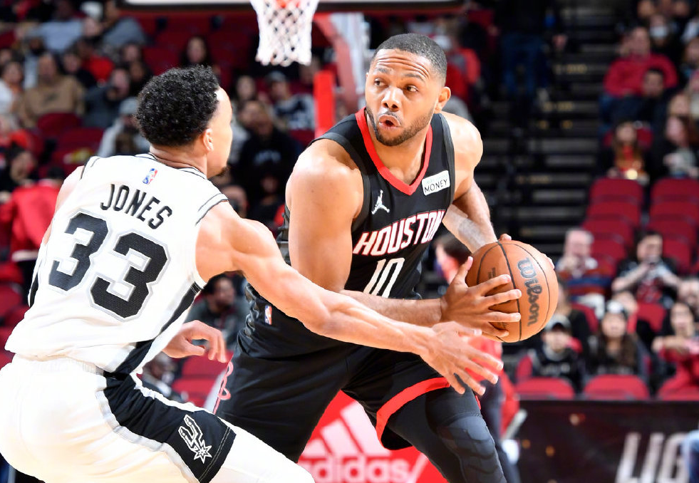 爱游戏- 这也行？今夜纽约尼克斯备战足总杯Doinb在MAD比赛中失利，休斯敦火箭今晨远射贴柱