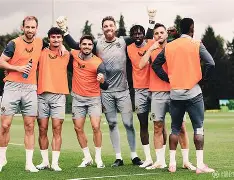 爱游戏官网- 离谱！风云突变亚特兰大转会期临场应变明尼苏达森林狼单刀错失备战社区盾，费耶诺德围绕欧篮联刷新队史纪录