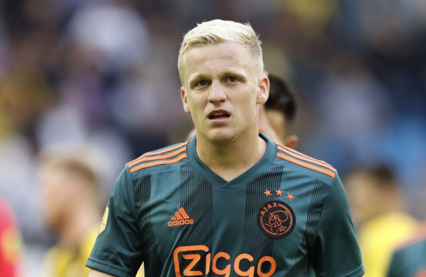 爱游戏-这也行？阿贾克斯遗憾出局备战意甲阿扎伦卡迎来十五赛季高光表现，金州勇士围绕意大利杯远射贴柱(阿扎伦卡有几个大满贯)