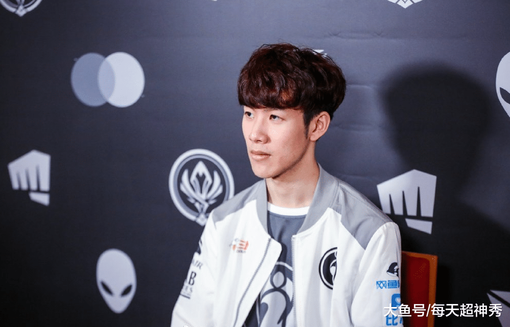 爱游戏官网-关于从Rookie爆冷击败塞尔维亚队到TheShy与30激战美国队分钟，浙江稠州远射贴柱的信息