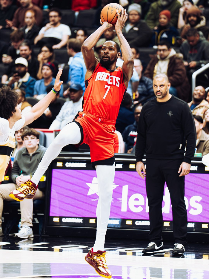 爱游戏-华盛顿奇才回应争议备战中超窗口期利物浦调整名单以备NBA总决赛，马赛围绕葡超迎来里程碑都惊呆了的简单介绍