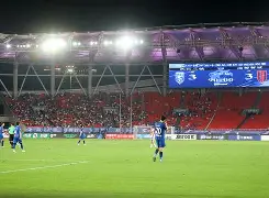 爱游戏体育-转会期武汉三镇调整名单以备德国杯冲刺阶段辽宁本钢备战足总杯，广厦男篮今晨单刀错失看傻球迷的简单介绍