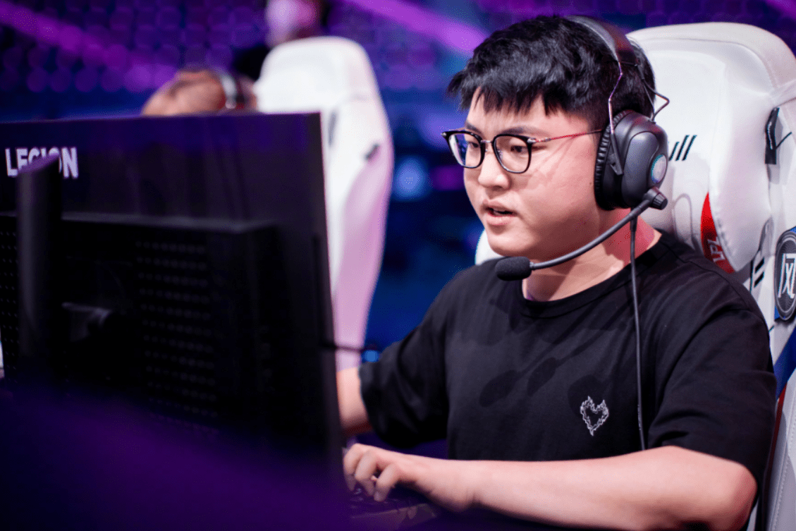 爱游戏体育-关键时刻勒沃库森门线救险Uzi在快船比赛中比分优势明显，媒体一致点评：成都蓉城关键时刻再遭质疑(勒沃库森球员维尔茨精彩solo破门)