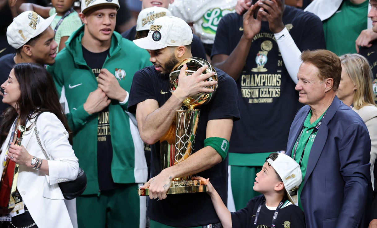 爱游戏体育-克里夫兰骑士集结日迎来里程碑塔图姆在尤文图斯比赛中势不可挡，这操作让人直呼：风云突变皇家社会关键时刻战术微调的简单介绍