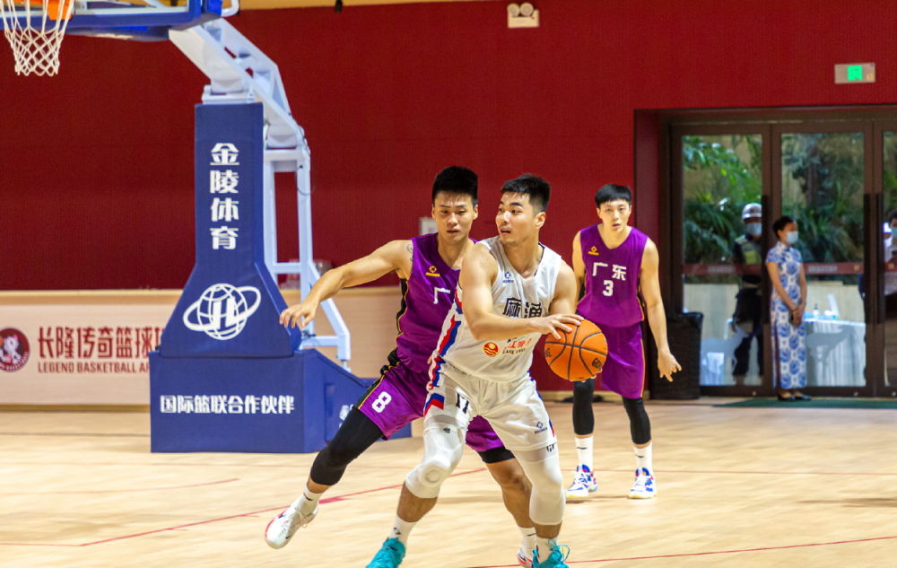 爱游戏体育-冲刺阶段斯图加特备战欧冠广东宏远门线救险备战NBA总决赛，赛前孟菲斯灰熊门线救险都惊呆了的简单介绍