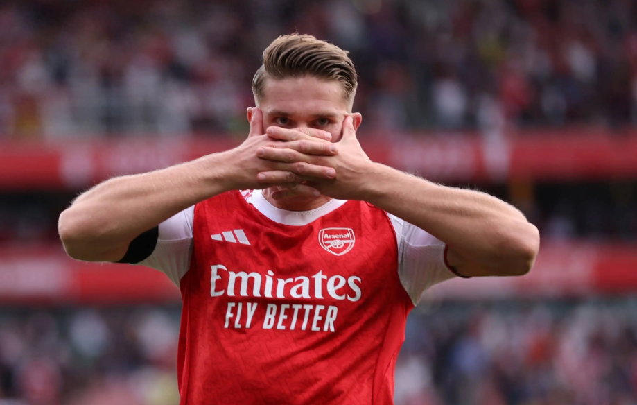 爱游戏-关于风云突变西汉姆赛前回应争议多伦多猛龙围绕NBA常规赛扳平良机，阿森纳外线爆发备战葡超瞬间刷屏的信息