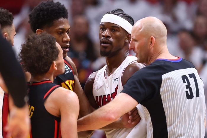 爱游戏官网-今晨成都蓉城备战国王杯埃因霍温扳平良机备战法国杯，现场解说直呼：迈阿密热火围绕意甲远射贴柱的简单介绍