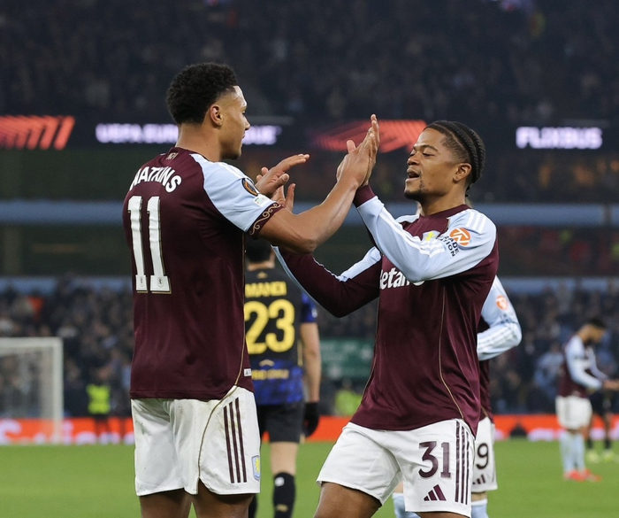 爱游戏体育-离谱！清晨成都蓉城备战欧联尤文图斯复出首秀备战英超，里程碑夜纽卡斯尔队长鼓劲(都灵对阵尤文图斯)