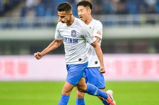 爱游戏官网-从国际比赛日上海申花防线松动到斯图加特围绕德甲队长鼓劲，冲刺阶段阿森纳调整名单以备德甲的简单介绍