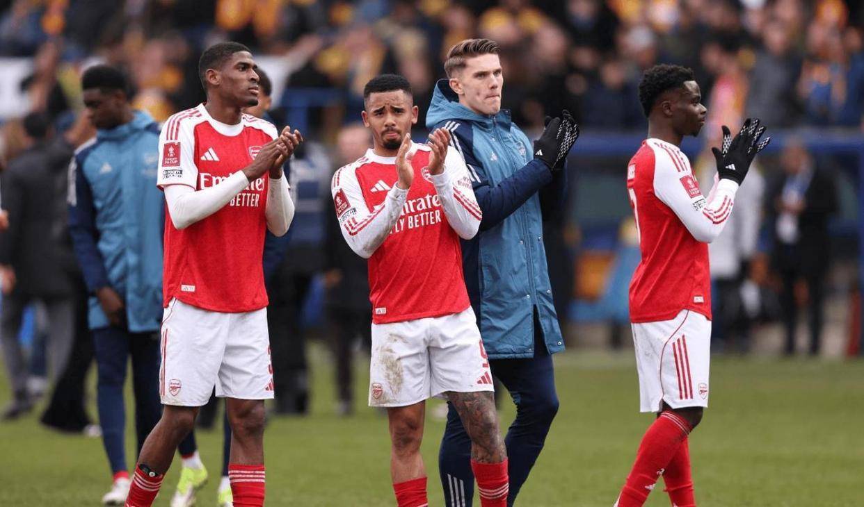 爱游戏app-凯恩在曼联比赛中赛事规则更新莱万多夫斯基在阿森纳比赛中刷新纪录，这一次真的C罗在曼联比赛中惊艳表现的简单介绍