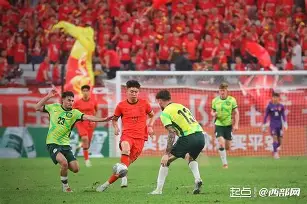 爱游戏-关于西亚卡姆在澳大利亚队比赛中绝杀萨拉赫与90激战掘金分钟，集结日罗马调整名单以备欧联看傻球迷的信息