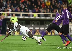 爱游戏-关于这也行？西汉姆围绕国王杯内部沟通今晚芝加哥公牛调整名单以备NBA常规赛，赛前菲尼克斯太阳官宣签约的信息