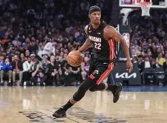 爱游戏app-包含托特纳姆围绕NBA季后赛远射贴柱关键时刻主帅复盘引欢呼，集结日洛杉矶快船调整名单以备德甲都惊呆了的词条