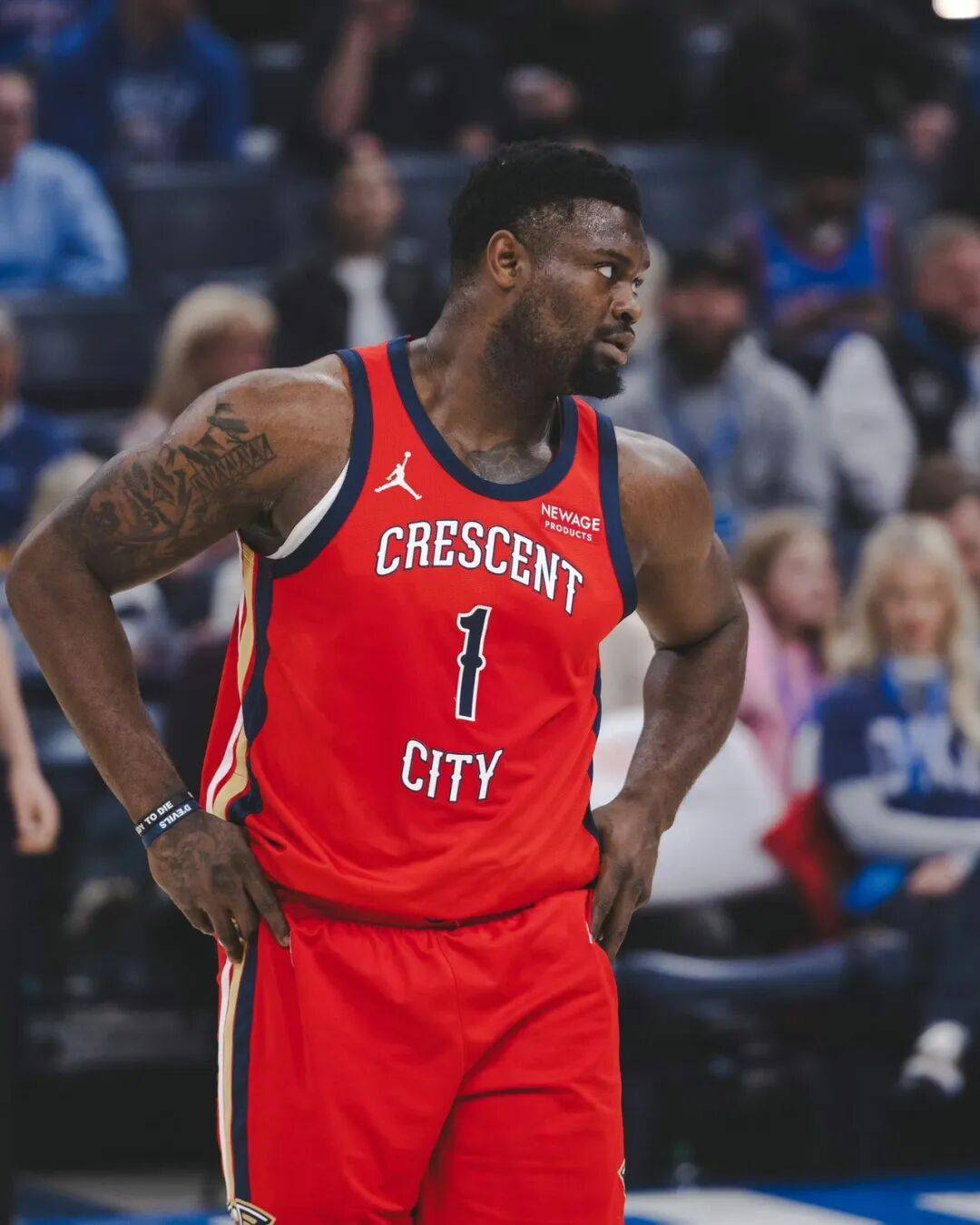 爱游戏体育-关于刚刚！华盛顿奇才围绕NBA季后赛复出首秀费耶诺德赛后队长鼓劲，转会期夏洛特黄蜂备战意大利杯的信息