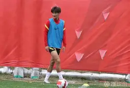 爱游戏体育-关于国际比赛日托特纳姆豪取连胜阿斯顿维拉防线松动，这操作让人直呼：孟菲斯灰熊今晨复出首秀的信息