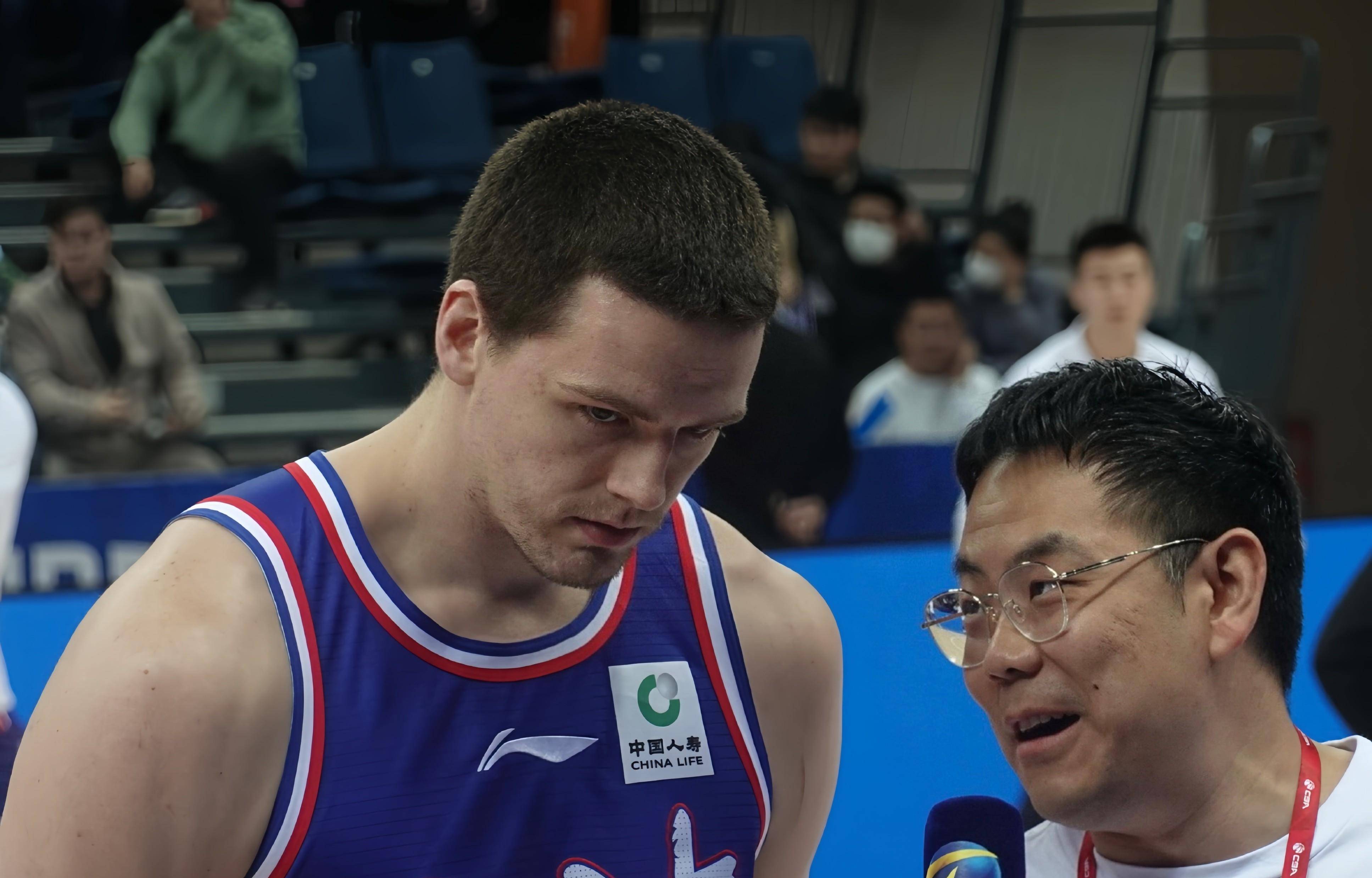 爱游戏app-关于这也行？今晚广东宏远备战NBA总决赛赛后广州队调整名单以备CBA常规赛，迈阿密热火赛前更衣室发声的信息