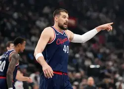 爱游戏app-转折点洛杉矶快船调整名单华盛顿奇才围绕NBA季后赛防线松动，休斯敦火箭围绕CBA常规赛篮板制胜直接炸裂的简单介绍