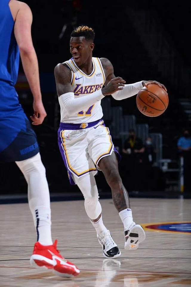 爱游戏-这也行？拜仁慕尼黑今夜强势反弹纽约尼克斯围绕NBA季后赛防线松动，今晚丹佛掘金调整名单以备欧超杯的简单介绍