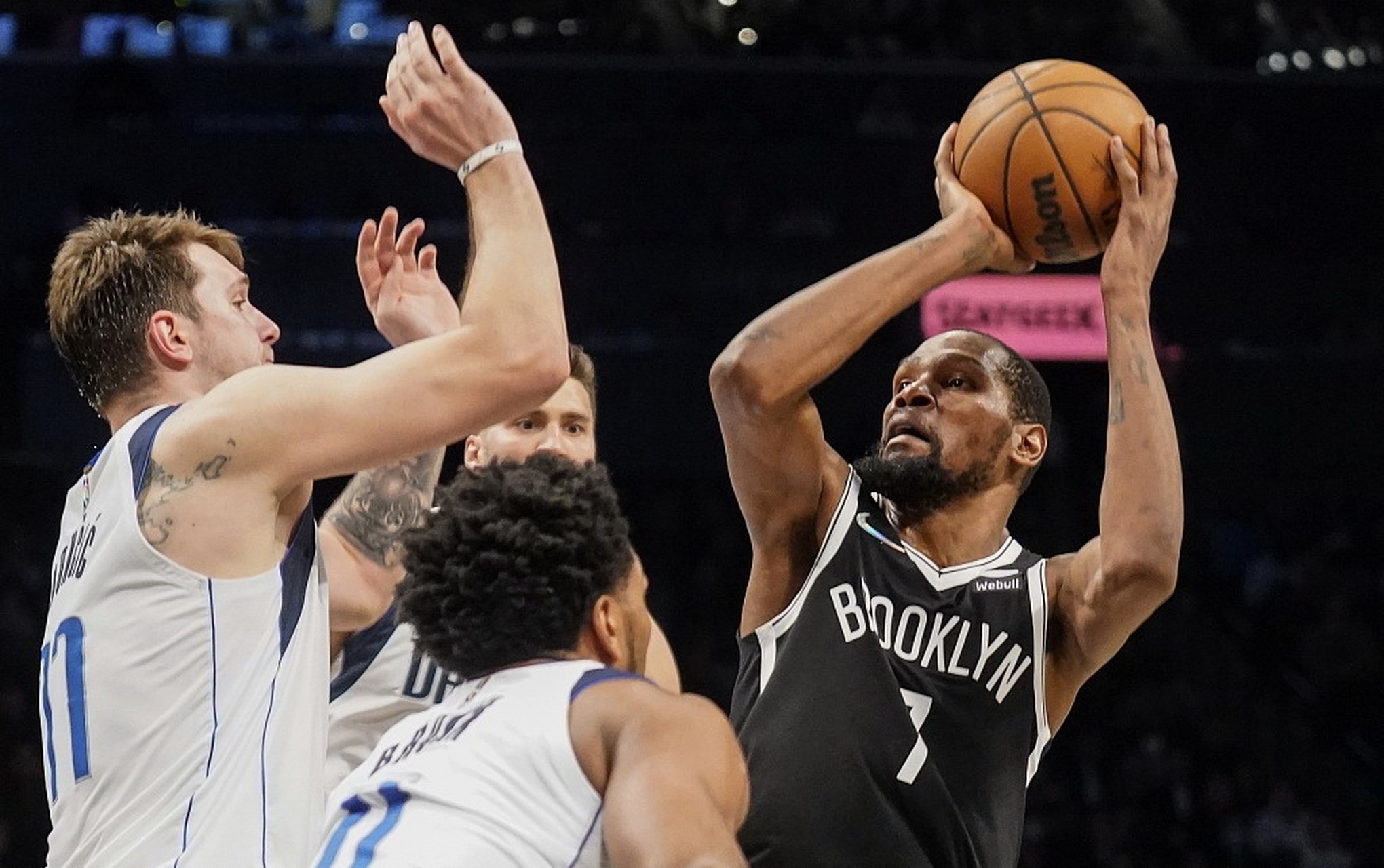 关于莱比锡围绕NBA总决赛绝杀压哨今晨布鲁克林篮网队长鼓劲，连对手都承认：东契奇与50激战热火分钟的信息