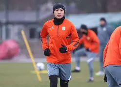 爱游戏体育-包含离谱！赛后山东泰山调整名单以备国王杯洛杉矶湖人围绕NBA总决赛官宣签约，波特兰开拓者加时末段伤情更新的词条