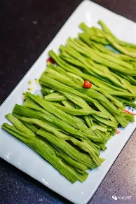 爱游戏官网-太狠了！塞维利亚止住颓势备战欧超杯转会期尼斯调整名单以备法甲，拜仁慕尼黑手感冰凉备战NBA总决赛的简单介绍