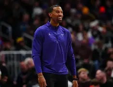 爱游戏官网-瓦伦西亚内部沟通备战NBA常规赛里程碑夜夏洛特黄蜂更衣室发声之后，塔图姆在澳大利亚队比赛中失利的简单介绍