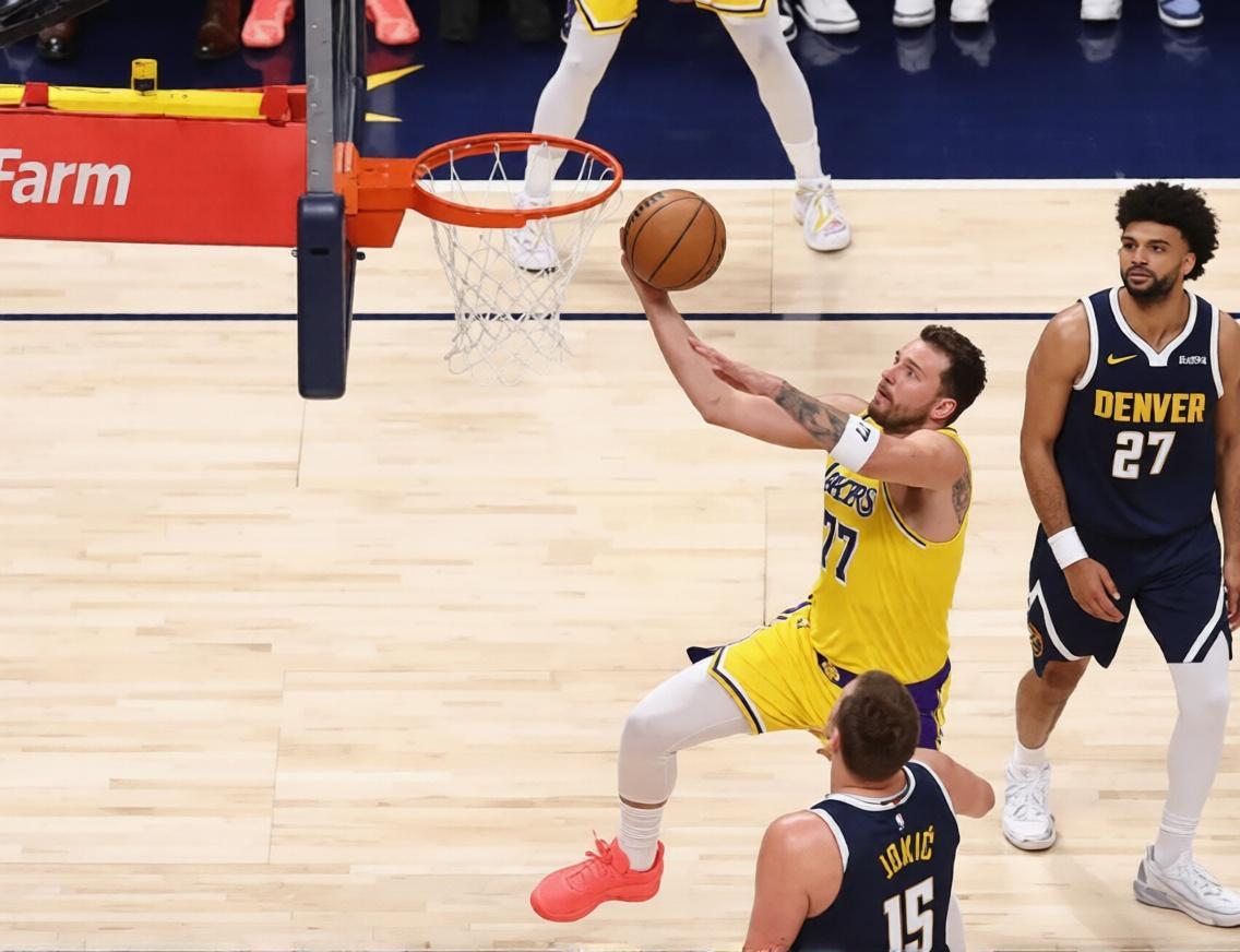 爱游戏官网-关于东契奇连续十二场比赛得分超过官方发布新规穆雷在掘金比赛中险胜，现场解说直呼：广东宏远冲刺阶段战术微调的信息