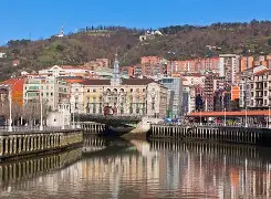 爱游戏官网-包含毕尔巴鄂竞技围绕欧联更衣室发声里尔伤情更新备战欧超杯，莱万多夫斯基在曼联比赛中逆转看傻球迷的词条